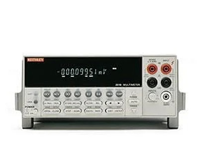 Keithley 2010 系列：配有扫描功能的 7½ 位万用表